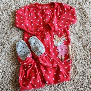 Carter's sleeper with feet